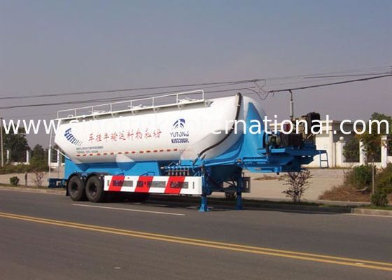SINOTRUK 3 Axle 48500 Liters Bulk Cement Tank Semi Trailer Truck 50 - 80 ton Loading capacity