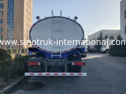 HOWO SINOTRUK Tangki air truk 300HP Biru