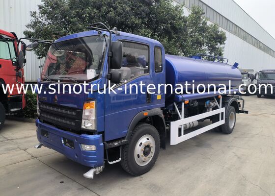 SINOTRUK HOWO Tangki truk air dengan mesin diesel 140 HP 8000KGS RAW dan LHD RHD Drive Type untuk transportasi air kota dan industri