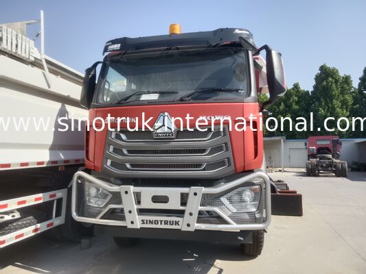 Sinotruk NX Tipper Dump Truck dengan Mesin 371HP, Kapasitas 40-50T dan 8×4 Drive untuk Transportasi Berat Merah
