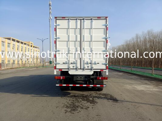 Didukung oleh mesin diesel 371HP yang andal, output torsi kecepatan rendah yang kuat, cadangan daya yang baik saat terisi penuh. Dapat mengatasi jalan tanah yang tidak rata, lereng, dan kondisi sering berhenti-jalan yang umum terlihat